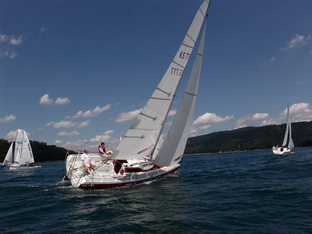 Imprezy na wodzie - jachty na jeziorze solińskim